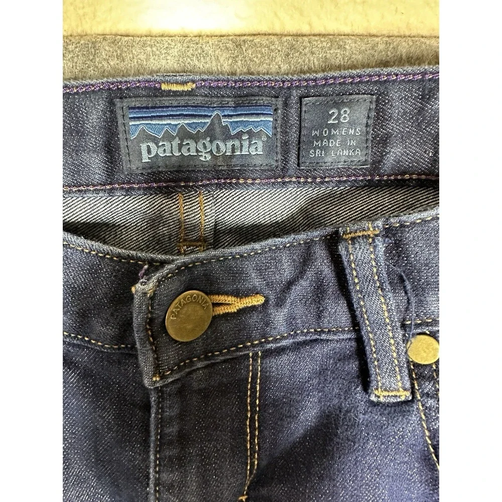 Patagonia Jeans Womens 28 Dark Wash Organic Stretch Slim Fit Outdoor Blue Denim
